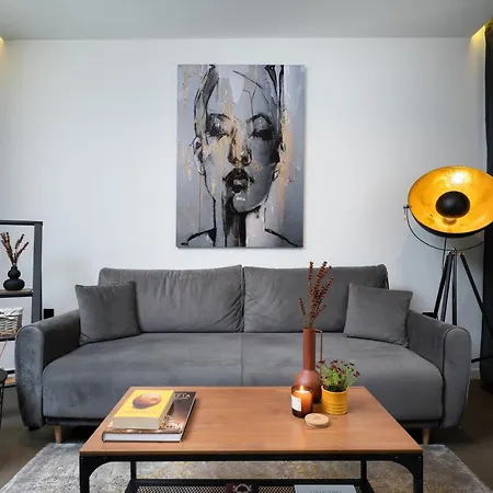 Lozenets Modern Tranquil & Apartment Sofia