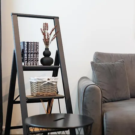 Lozenets Modern Tranquil & Sofie