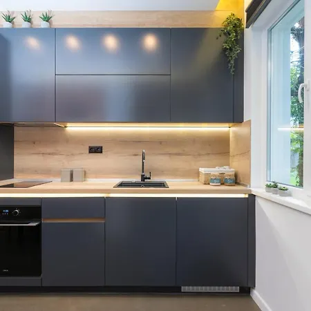 Lozenets Modern Tranquil & Apartment